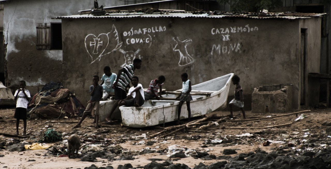 Fish, ships and life on the coast of São&nbsp;Tomé